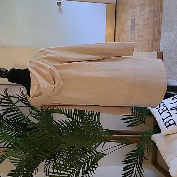 NWT Calvin Klein Sweatshirt Dress - Picture 3 of 7